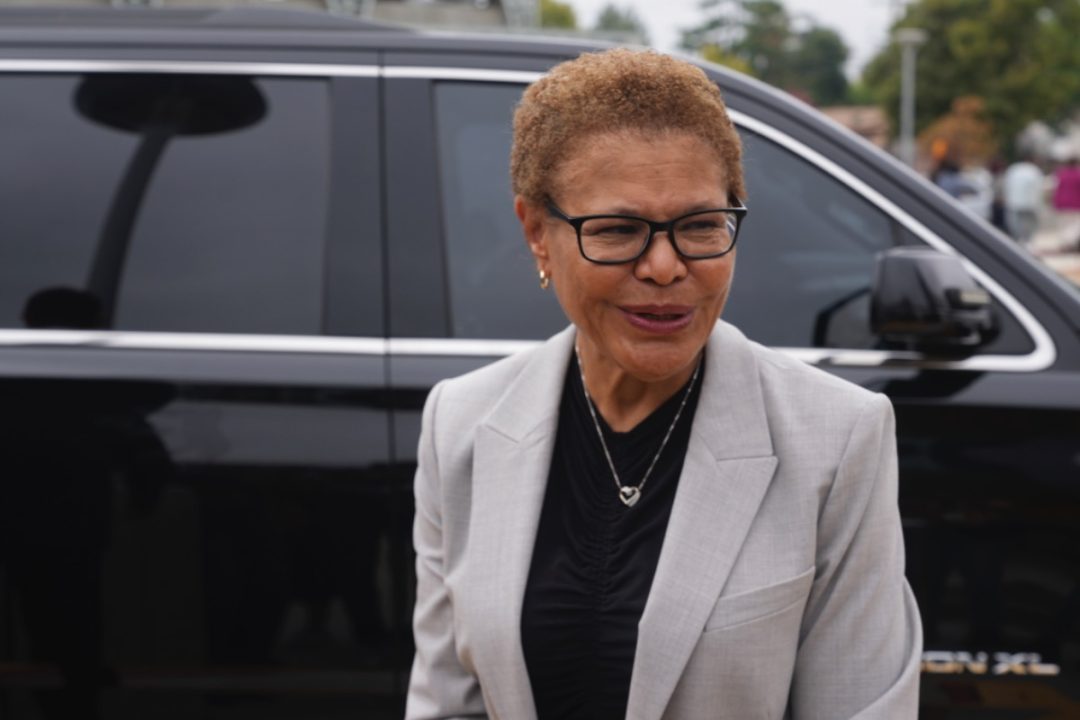 Bass Admits Harboring Illegals; Guatemalan Rep. Calls ICE “Terrorist”; Catholic Bishop Links Agents to Nazi War Criminals Bass Admits Harboring Illegals; Guatemalan Rep. Calls ICE “Terrorist”; Catholic Bishop Links Agents to Nazi War Criminals