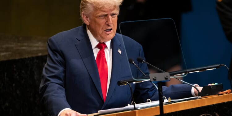 Trump Skewers UN for “Globalist Migration Agenda” & Climate “Con Job”