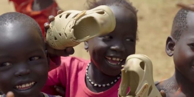 James and Betty Robison: Christmas Shoes and Smiles