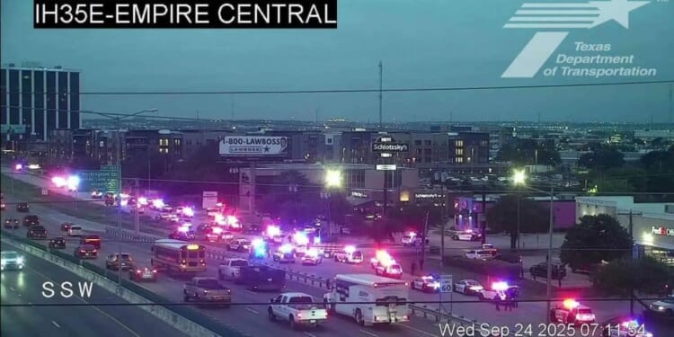 Fatalities Reported After Sniper Opens Fire in Dallas, Shooter Dead: DEVELOPING