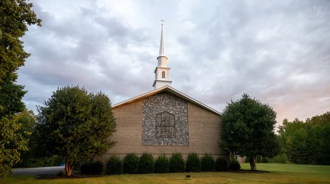 Charlotte bishop suppresses Latin Mass
