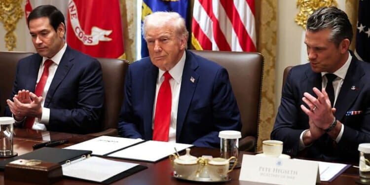 Trump Holds Cabinet Meeting Amid Historic Gaza Peace Deal