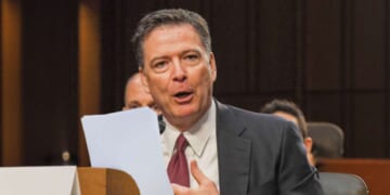 Image for article: James Comey Produces Letter Signed By 51 Former Intelligence Officials Saying He's Totally Innocent