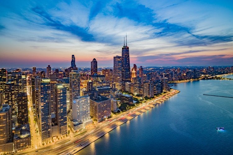 Law Bulletins Warn That Chicago Anarchists Are Mapping Area ICE Facilities, Tracking Agents