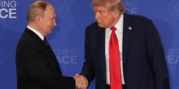 Trump and Putin Patch Things Up, Plan Budapest Meeting