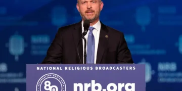 Conservatives splinter over 'influencer' Nick Fuentes