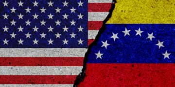 MAGA Will “Dissolve” If Trump Invades Venezuela, Says Rand Paul