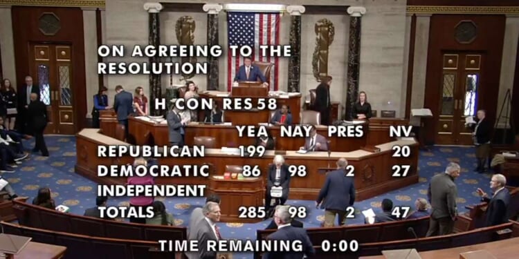 Image for article: Congress Passes Resolution To Release Santa’s Naughty/Nice List