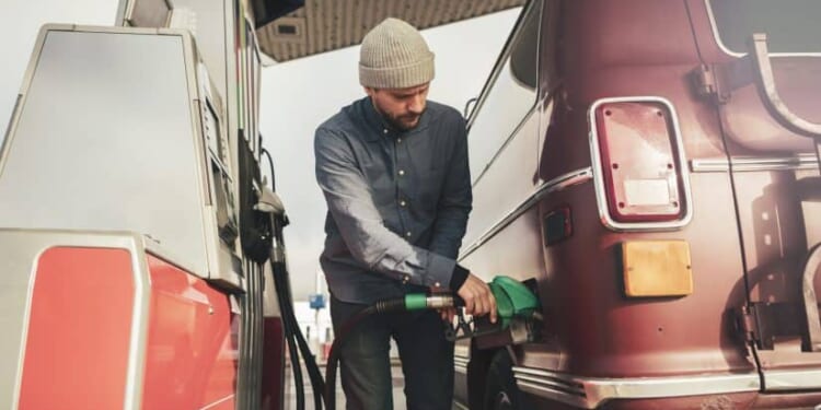 Gas Prices Fall to Lowest Levels Since Pandemic, Many States Below $3 a Gallon