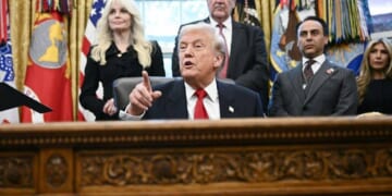 POTUS Pledges to ‘Abide’ by Deal to End Shutdown, Drops Obamacare Warning [WATCH]