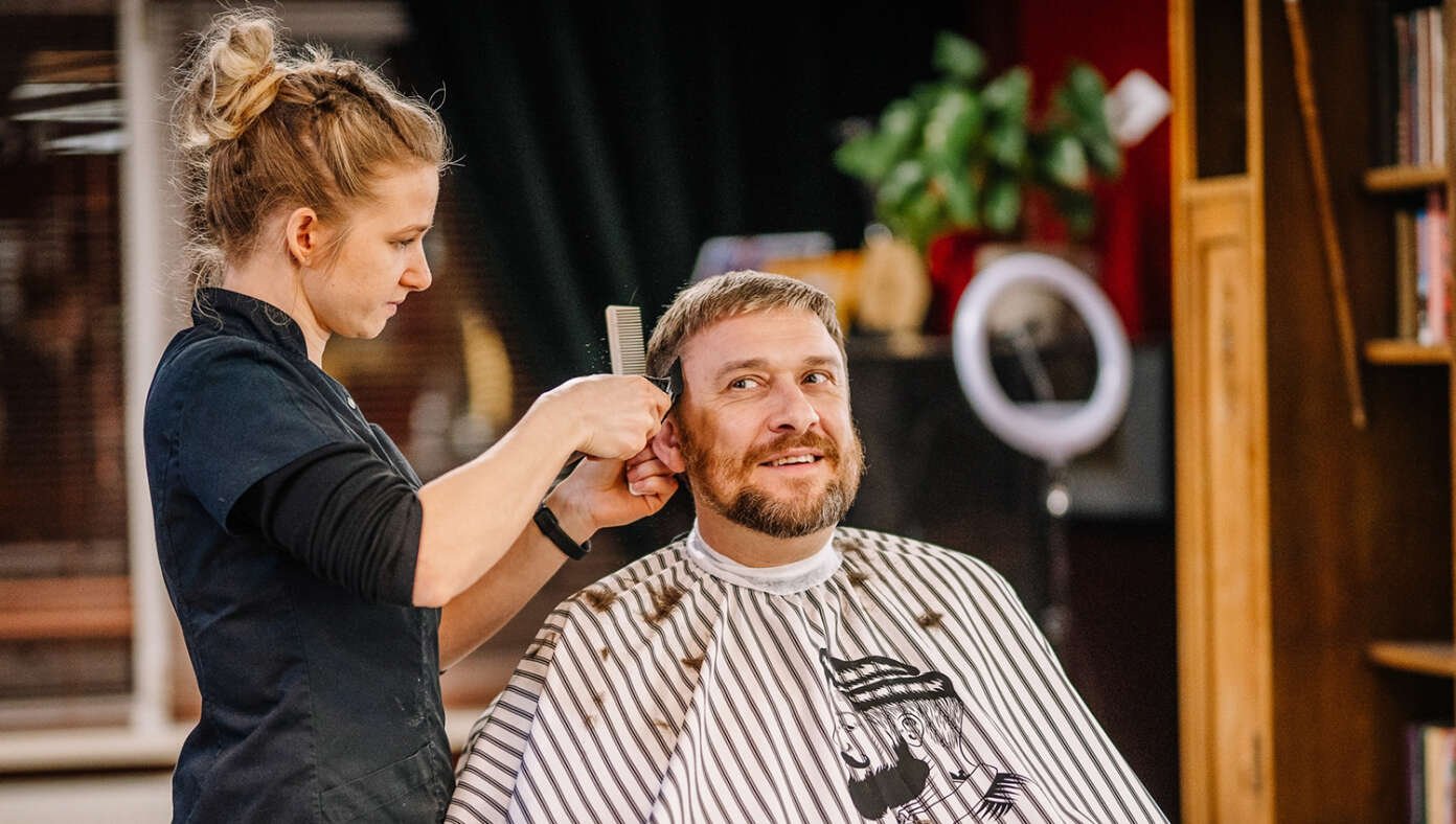 Image for article: Tragic: Man Runs Out Of Conversation Topics 45 Seconds Into Haircut