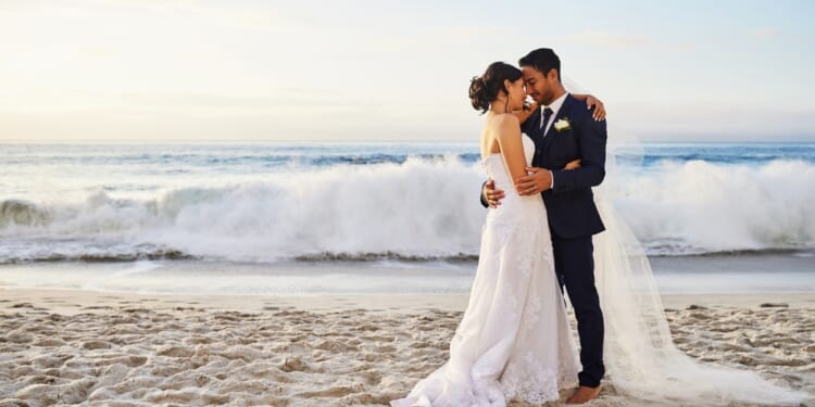 Young Women Take ‘Anti-Nuptial Turn,’ Interest in Marriage Drops Greatly