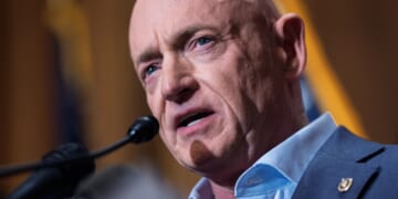 Reports: Kelly Might Have Disclosed Classified 411 to Strike Back at Hegseth Over “Illegal Orders” Video