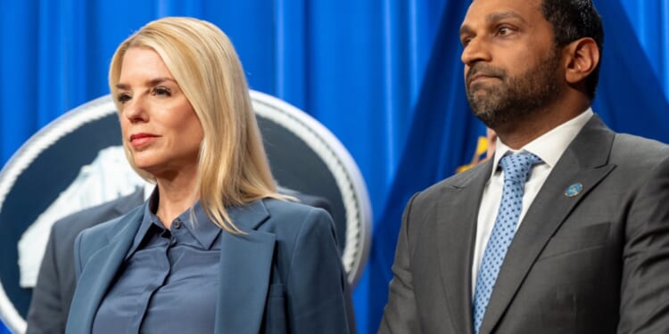 Feds Snare J6 Pipe-bomb Suspect; Investigation Ongoing