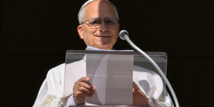 Pope: Believe as Mary believed: Say 'yes' to God