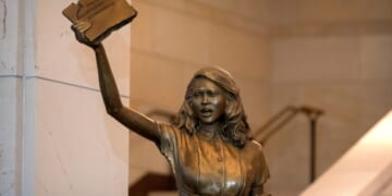 Top GOPers Applaud Replacement of Lee Statue in U.S. Capitol With One of Unknown Civil Rights "Heroine"
