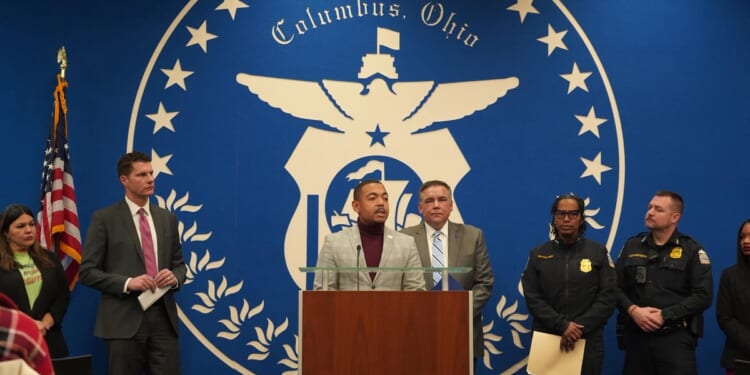 Top Democrats in Columbus, Ohio, Warn Illegal Aliens That ICE Is in Town