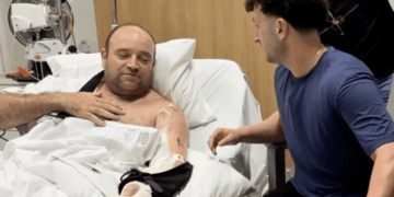 Bondi Beach Hero Shocked When Presented With $2.5M Check from 43K GoFundMe Donors [WATCH]