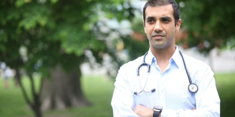 Canadian Doctor Warns UK Not to Legalize Assisted Suicide