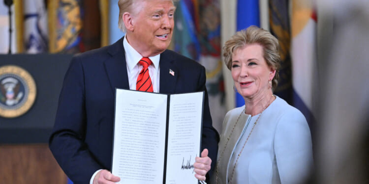 Education Department Launches ‘Presidential 1776 Award’ to Promote Civics Education