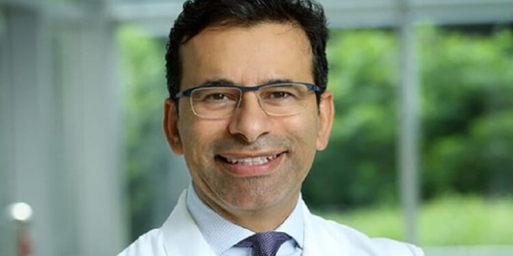 Pro-Life Group Wants FDA Commissioner Fired for Delaying Abortion Pill Review