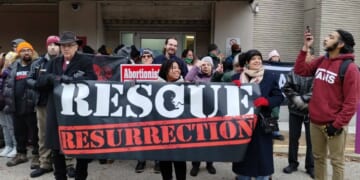 Seventeen Pro-Life Advocates Arrested for Protesting at Planned Parenthood