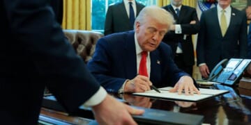 Trump to Sign 'One Rule' Order to Federalize AI Regulation