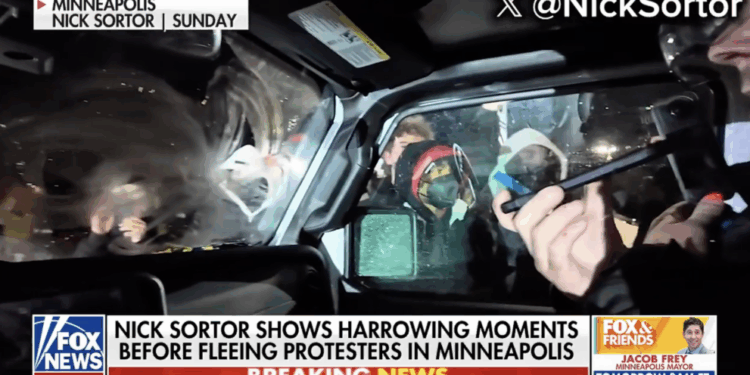 Independent Journalist Nick Sortor Surrounded by Anti-ICE Protesters, Says It's 'Terrifying' to Be a Conservative in Minneapolis [WATCH]