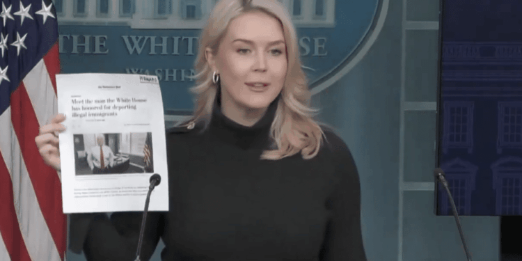 Karoline Leavite Reminds Press That Obama Gave Homan a Medal for His Work With ICE [WATCH]