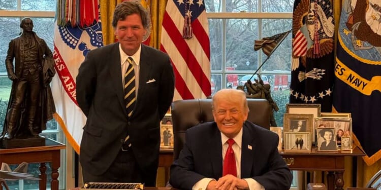 Image for article: Trump Holds Oval Office Summit With Prominent Muslim Leader