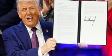 Trump “Ratifies” Board of Peace Charter in Davos