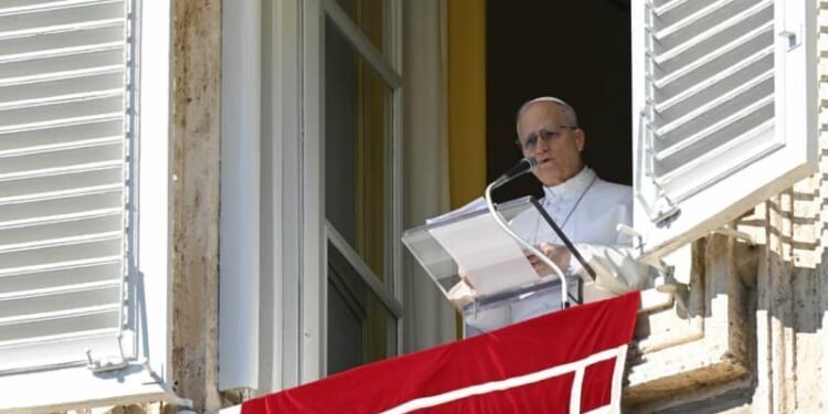 Leo XIV prays for “embattled people of Ukraine” ahead of invasion anniversary