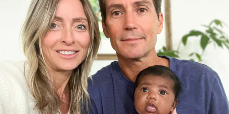 Couple Sues IVF Clinic After Their Baby Isn’t Genetically Related