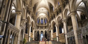 Conservative Anglican leaders meet debate on a possible breakaway