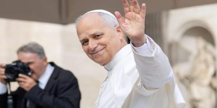 NBC poll: Americans love Leo