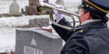 A life well-lived: Lou Holtz remembered at his funeral