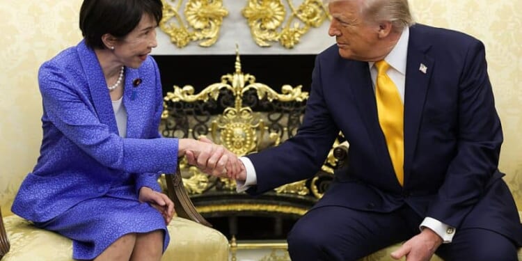 Trump Holds High-stakes Meeting with Japan PM Amid Iran Conflict