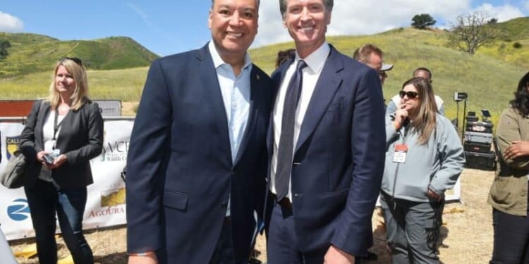 California’s Unfinished Wildlife ‘Bridge to Nowhere’ Tops $100M