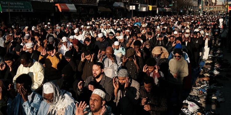 How Should Christians Respond to Thousands of Muslims Praying in Washington Square Park?