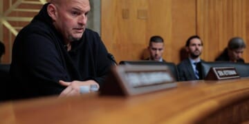 Mullin Clears Committee for DHS Nomination Despite Paul’s No