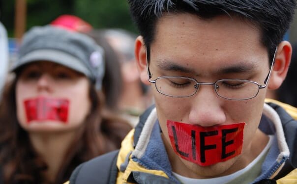 Virginia Bill Would Ban Free Speech for Peaceful Pro-Lifers