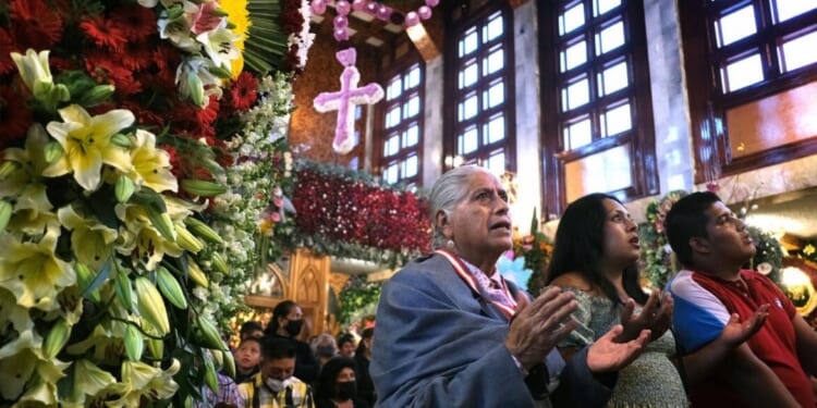 Pew:  In U.S. and other countries, Catholicism loses more members than it gains