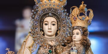Thousands flock to Manaoag for the centenary of the Virgin’s coronation