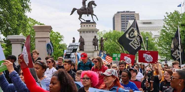 Virginians March Against Extreme Abortion Amendment ‘Seeking to Devour Life’