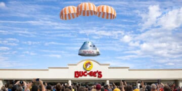 Image for article: In Dire Need Of Toilet, Artemis Lands At Buc-ee’s