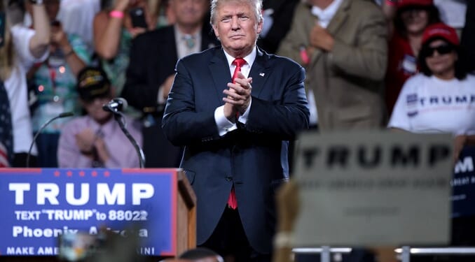 President Trump Holds Urgent Meetings to Fight for Midterm Elections