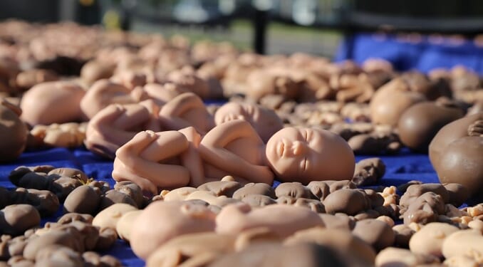 Pro-Life Group Will Display Thousands of Fetal Models to Mourn Babies Killed in Abortions