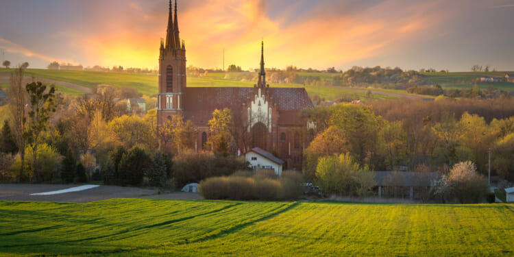 Religion Increasingly Important to Young Men, Gallup Finds