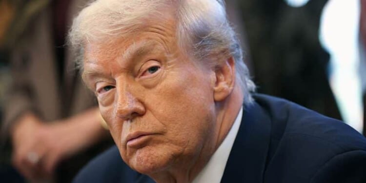 Trump Orders Navy to 'Shoot and Kill' Any Boat Dropping Mines in the Strait of Hormuz