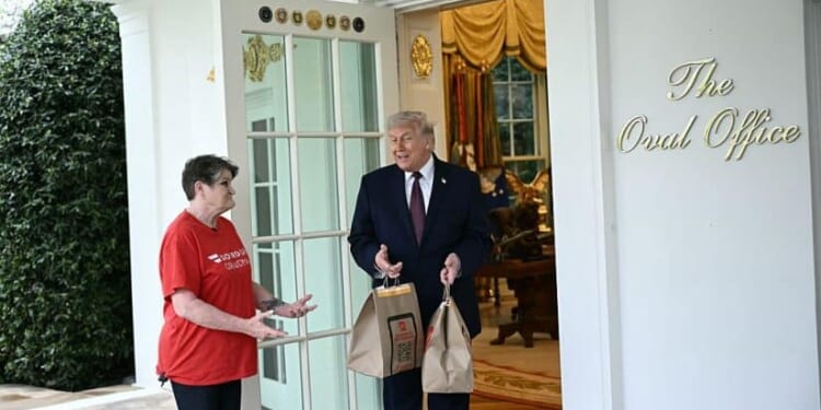 Trump tips DoorDash driver $100 during McDonald’s delivery, promotes no tax on tips
